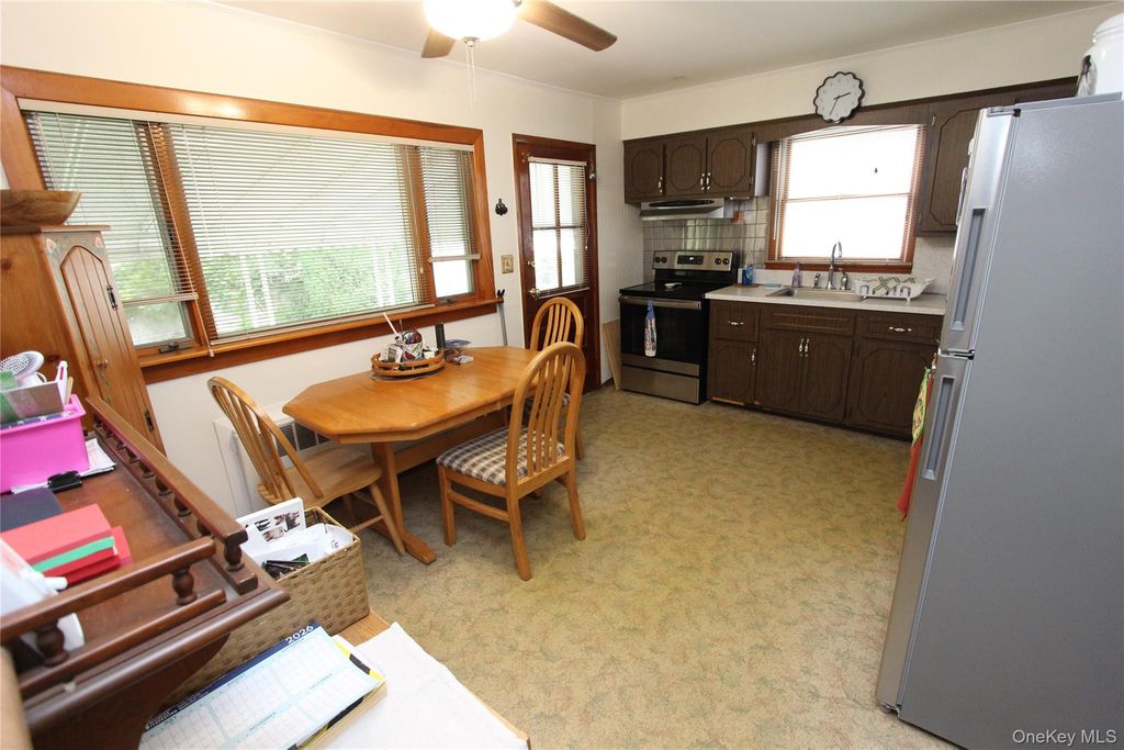 42 5th Avenue S, Huntington Station, NY 11746 — photo 4