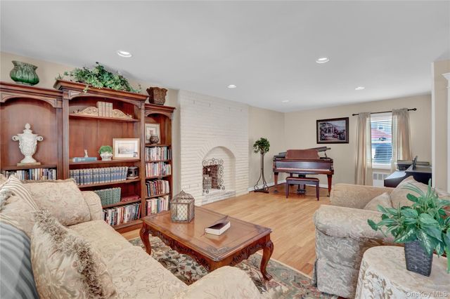 59 Lincoln Boulevard, Bethpage, NY 11714