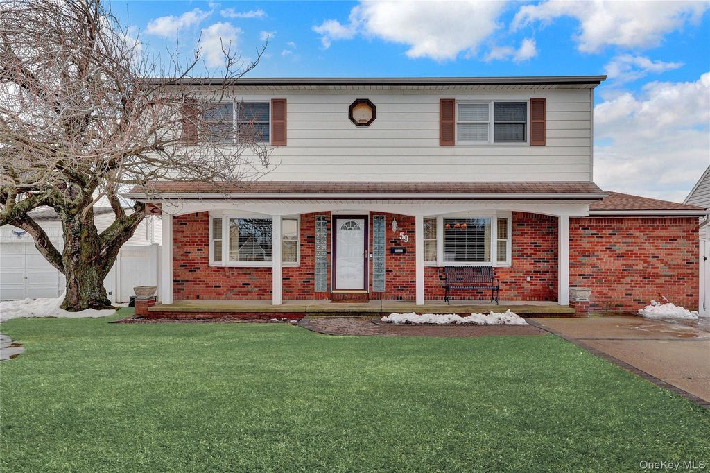 59 Lincoln Boulevard, Bethpage, NY 11714
