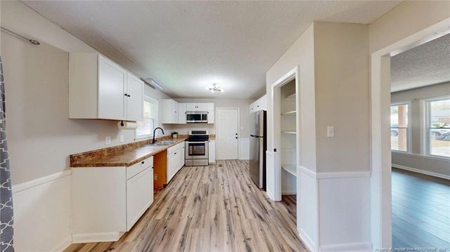 711 Bronco Lane, Fayetteville, NC 28303