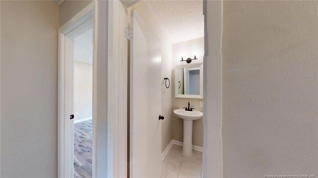 711 Bronco Lane, Fayetteville, NC 28303