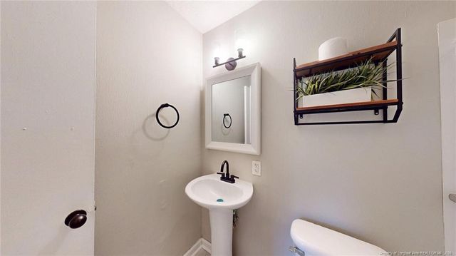 711 Bronco Lane, Fayetteville, NC 28303