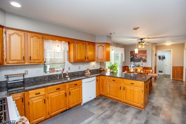 4 Melita Rd, Alexandria Twp., NJ 08848