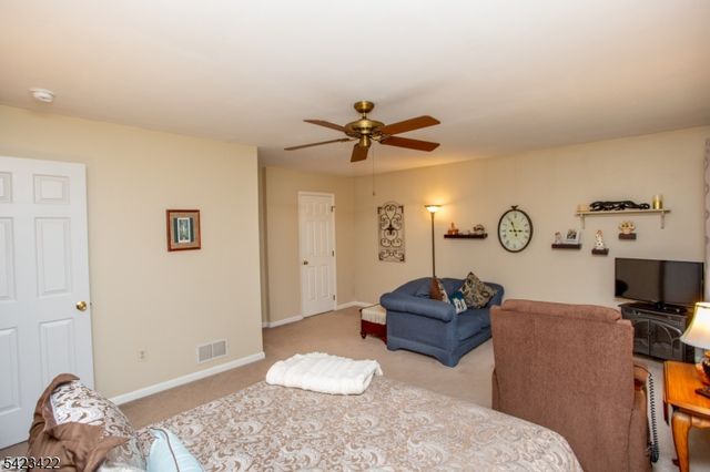 4 Melita Rd, Alexandria Twp., NJ 08848