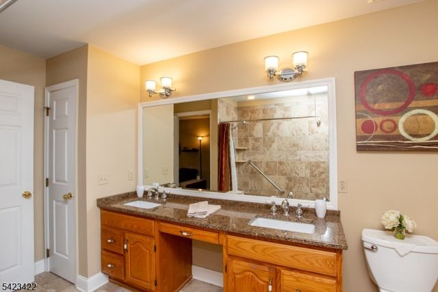 4 Melita Rd, Alexandria Twp., NJ 08848