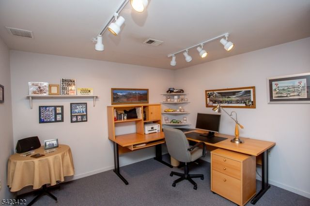 4 Melita Rd, Alexandria Twp., NJ 08848