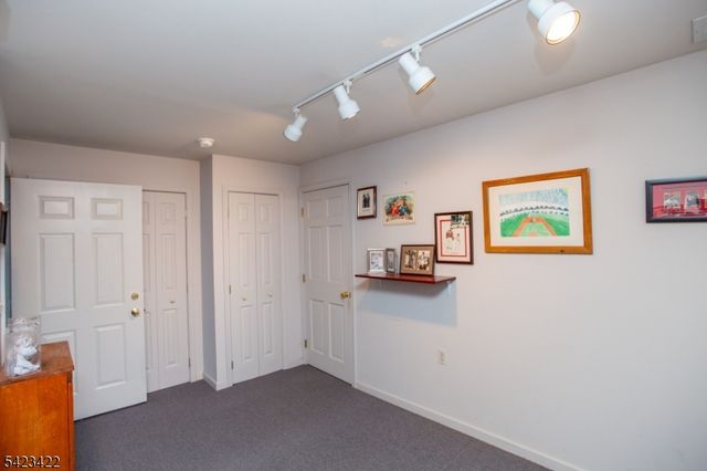 4 Melita Rd, Alexandria Twp., NJ 08848