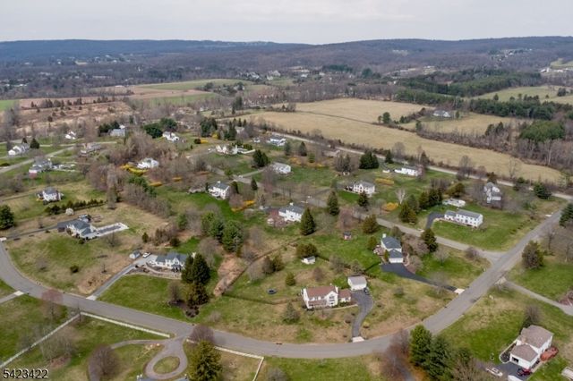 4 Melita Rd, Alexandria Twp., NJ 08848