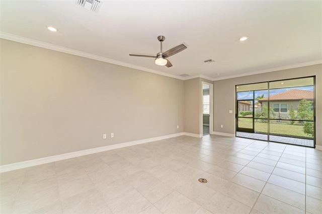 564 MARAVIYA BOULEVARD, Nokomis, FL 34275