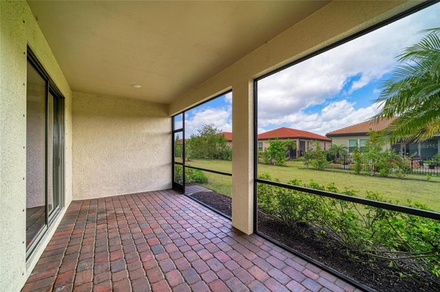 564 MARAVIYA BOULEVARD, Nokomis, FL 34275