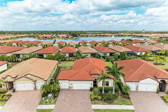 564 MARAVIYA BOULEVARD, Nokomis, FL 34275