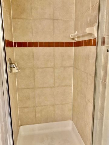 6418 Emerald Dunes Drive 305, West Palm Beach, FL 33411