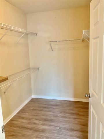 6418 Emerald Dunes Drive 305, West Palm Beach, FL 33411