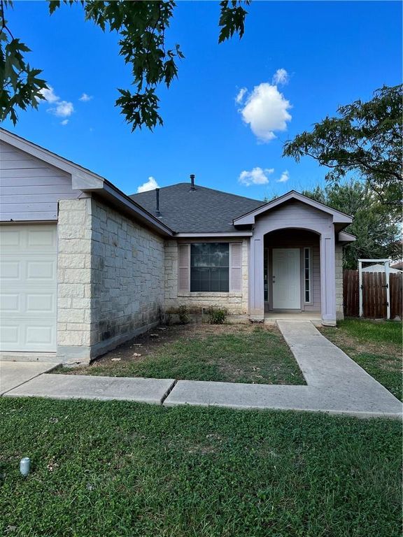 371 Bailey LOOP, Kyle, TX 78640