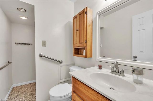 4022 Roebling LN, Virginia Beach, VA 23452