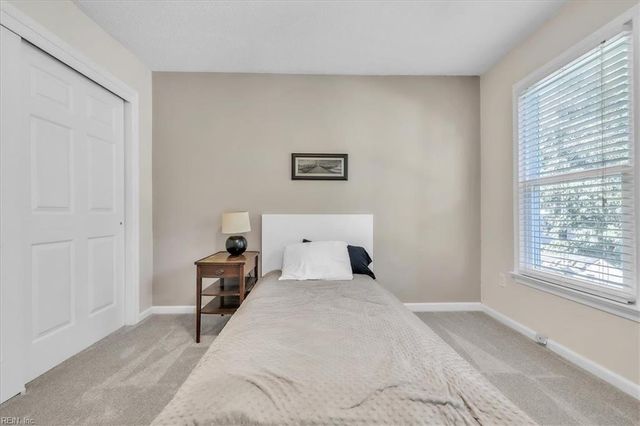 4022 Roebling LN, Virginia Beach, VA 23452