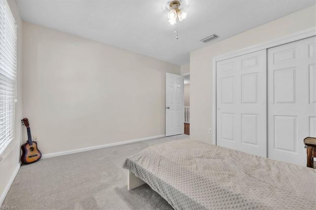4022 Roebling LN, Virginia Beach, VA 23452