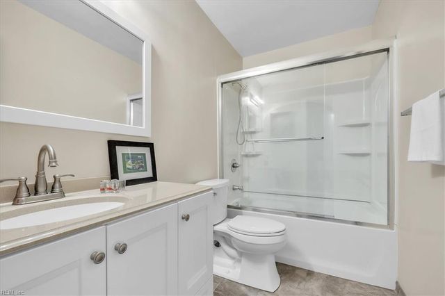 4022 Roebling LN, Virginia Beach, VA 23452