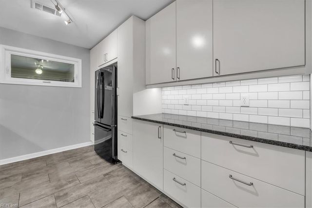 4022 Roebling LN, Virginia Beach, VA 23452