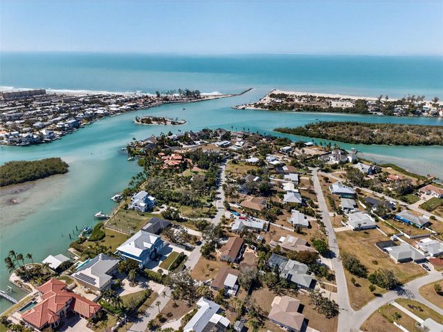 504 BAYVIEW PARKWAY, Nokomis, FL 34275