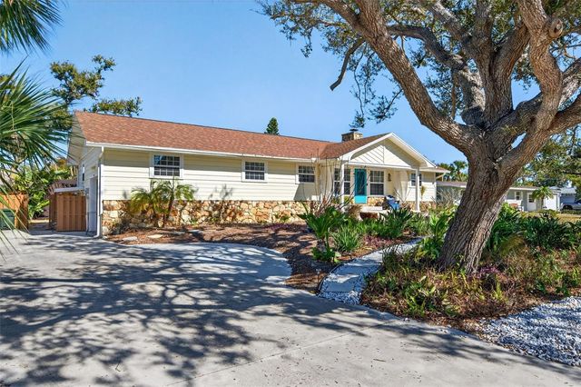 504 BAYVIEW PARKWAY, Nokomis, FL 34275