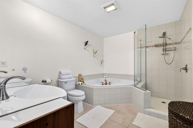 504 BAYVIEW PARKWAY, Nokomis, FL 34275