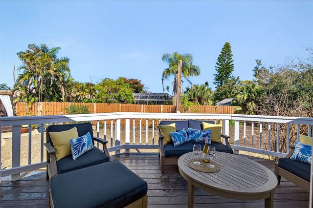 504 BAYVIEW PARKWAY, Nokomis, FL 34275