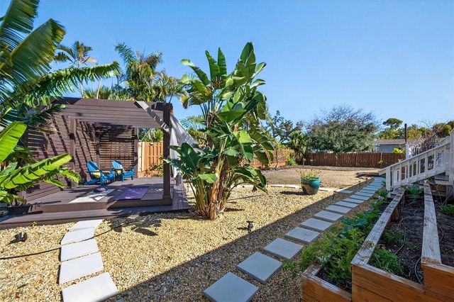 504 BAYVIEW PARKWAY, Nokomis, FL 34275