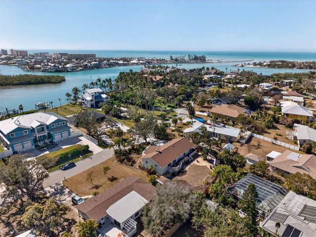 504 BAYVIEW PARKWAY, Nokomis, FL 34275