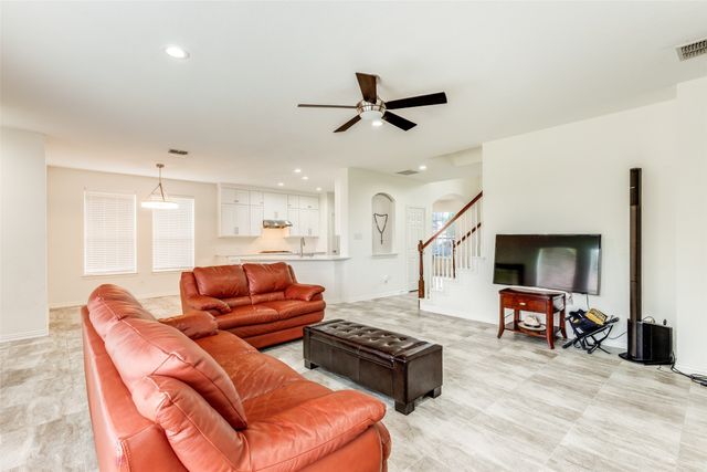 1502 Angel Falls Drive, Frisco, TX 75036