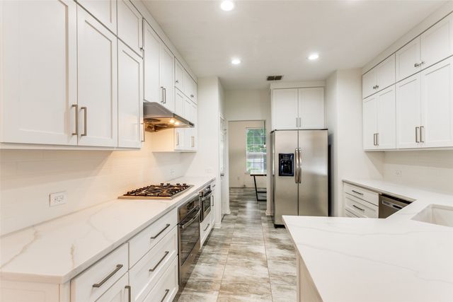 1502 Angel Falls Drive, Frisco, TX 75036
