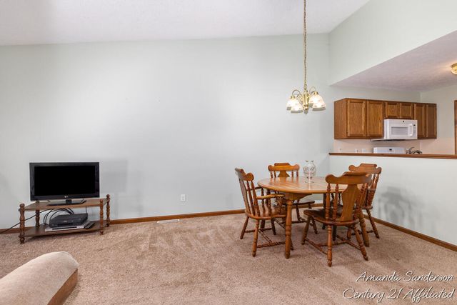 2734 Sandstone Terrace NE 87, Grand Rapids, MI 49525