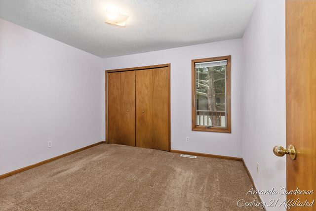 2734 Sandstone Terrace NE 87, Grand Rapids, MI 49525