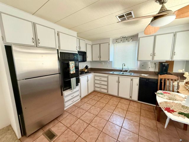 3434 S Castle Dr, Yuma, AZ 85365