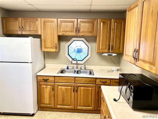 323 74th Street, Niagara Falls, NY 14304