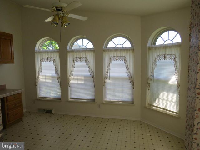 342 SPRING MEADOW CIR, New Hope, PA 18938