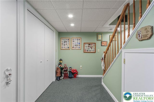 3244 Oakland Square Drive, Bethlehem Twp, PA 18020