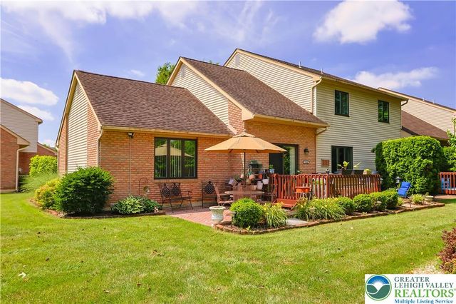 3244 Oakland Square Drive, Bethlehem Twp, PA 18020