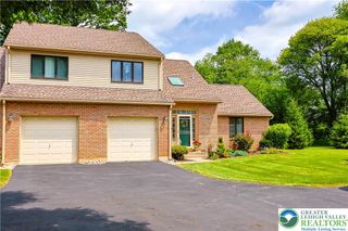 3244 Oakland Square Drive, Bethlehem Twp, PA 18020