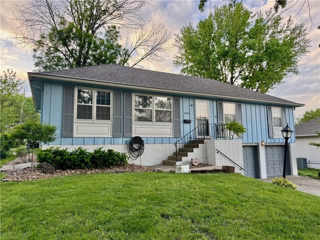 4024 Surrey Lane, Independence, MO 64055