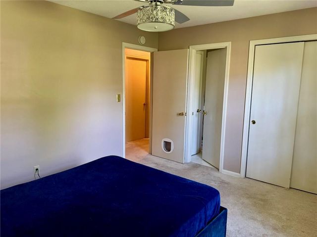 4024 Surrey Lane, Independence, MO 64055