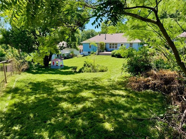 4024 Surrey Lane, Independence, MO 64055