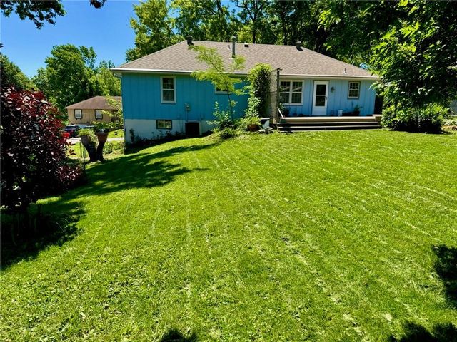 4024 Surrey Lane, Independence, MO 64055
