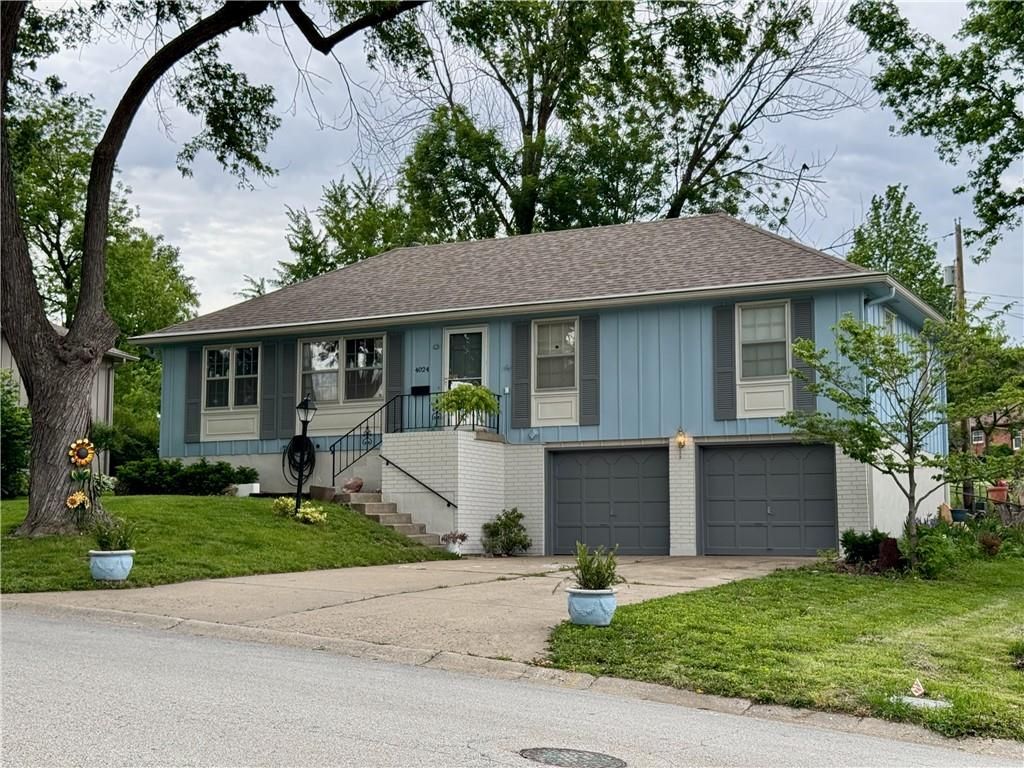 4024 Surrey Lane, Independence, MO 64055