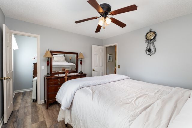 1113 Jacksons Valley Rd, Hermitage, TN 37076