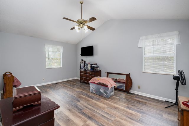 1113 Jacksons Valley Rd, Hermitage, TN 37076