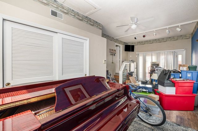 1113 Jacksons Valley Rd, Hermitage, TN 37076