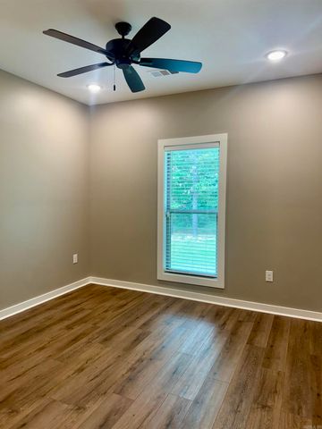 896 CR 940, Brookland, AR 72417