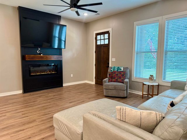 896 CR 940, Brookland, AR 72417