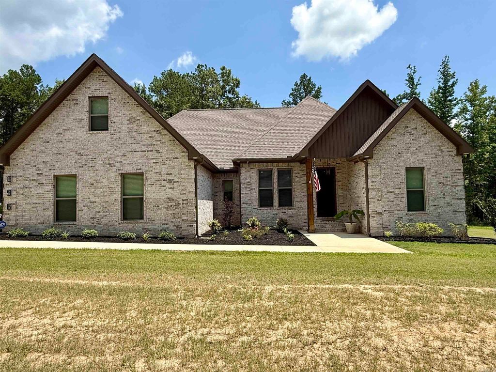 896 CR 940, Brookland, AR 72417